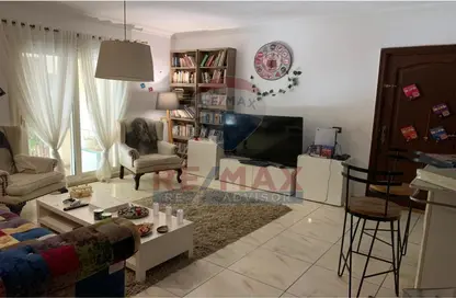 Apartment - 2 Bedrooms - 1 Bathroom for sale in Hadayek Al Mohandessin - 4th District - Sheikh Zayed City - Giza