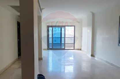 Apartment - 3 Bedrooms - 2 Bathrooms for rent in Stanley Bridge - Stanley - Hay Sharq - Alexandria