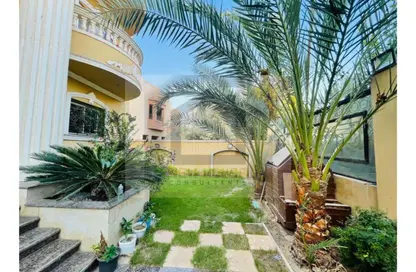 Villa - 6 Bedrooms - 6 Bathrooms for sale in Al Shorouk Road - 1st Neighborhood - 8th District - Shorouk City - Cairo