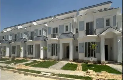 Townhouse - 3 Bedrooms - 4 Bathrooms for sale in Mountain View 4 - 6 October Compounds - 6 October City - Giza