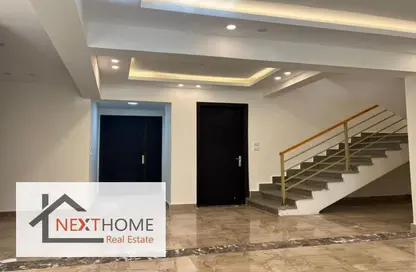 Duplex - 5 Bedrooms - 5 Bathrooms for sale in El Koronfel - The 5th Settlement - New Cairo City - Cairo