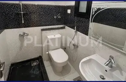 Apartment - 3 Bedrooms - 2 Bathrooms for sale in Abo Qir St. - Sporting - Hay Sharq - Alexandria