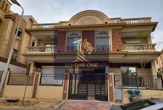 Apartment - 3 Bedrooms - 3 Bathrooms for sale in El Diplomaseen - The 5th Settlement - New Cairo City - Cairo