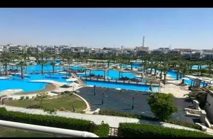 شقق فندقية - 2 غرف نوم - 2 حمامات للبيع في أمواج - سيدي عبد الرحمن - الساحل الشمالي