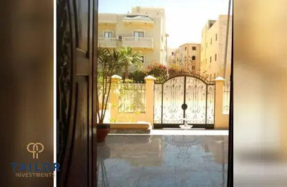 Duplex - 6 Bedrooms - 4 Bathrooms for sale in East The Academy - New Cairo City - Cairo