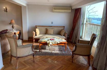 Apartment - 4 Bedrooms - 3 Bathrooms for sale in Cornish El Nile St. - Maadi - Hay El Maadi - Cairo