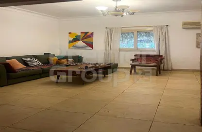 Apartment - 3 Bedrooms - 2 Bathrooms for sale in Sarayat Al Maadi - Hay El Maadi - Cairo