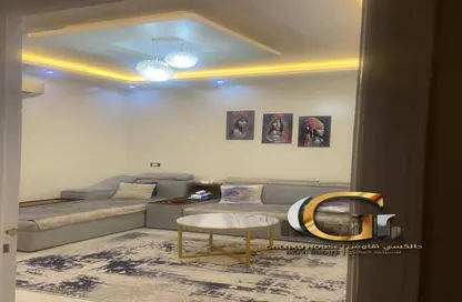 Apartment - 3 Bedrooms - 1 Bathroom for sale in 2nd Neighborhood - 5th Area - Shorouk City - Cairo