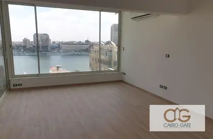 Apartment - 4 Bedrooms - 3 Bathrooms for rent in Mohamed Mazhar St. - Zamalek - Cairo