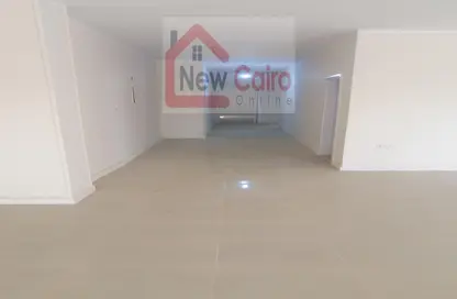 Apartment - 3 Bedrooms - 3 Bathrooms for rent in South Lotus - El Lotus - New Cairo City - Cairo