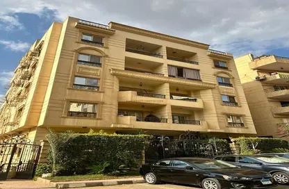 Apartment - 3 Bedrooms - 3 Bathrooms for sale in District 4 - The 5th Settlement - New Cairo City - Cairo