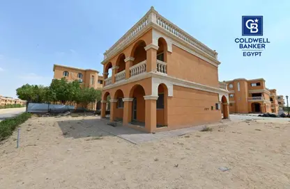 Villa - 4 Bedrooms - 3 Bathrooms for sale in Stella Heliopolis - Cairo - Ismailia Desert Road - Cairo