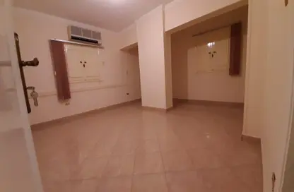 Apartment - 4 Bedrooms - 2 Bathrooms for rent in Heliopolis - Masr El Gedida - Cairo