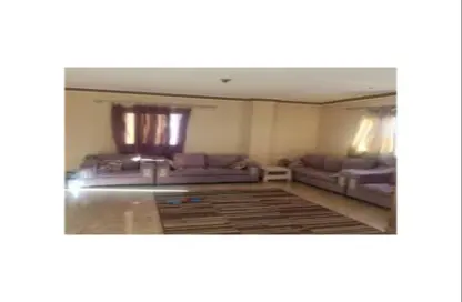 Apartment - 3 Bedrooms - 1 Bathroom for rent in Al Mansoura - Al Daqahlya