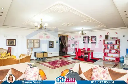 Apartment - 4 Bedrooms - 3 Bathrooms for sale in Zezenia - Hay Sharq - Alexandria