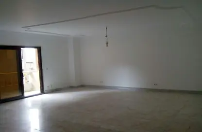 Bulk Rent Unit - Studio - 5 Bathrooms for rent in Al Batal Ahmed Abd El Aziz St. - Mohandessin - Giza