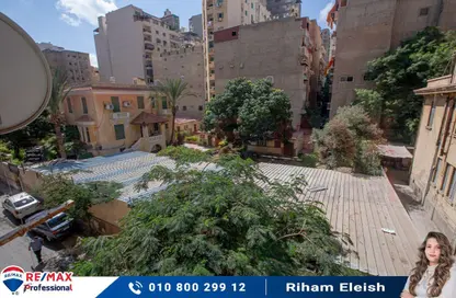 Apartment - 3 Bedrooms - 1 Bathroom for sale in Al Fayoumy St. - Bolkly - Hay Sharq - Alexandria