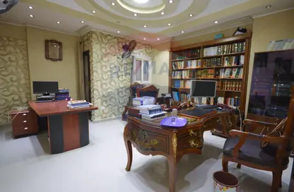 Office Space - Studio - 1 Bathroom for sale in Al Mahkama St. - Moharam Bek - Hay Wasat - Alexandria