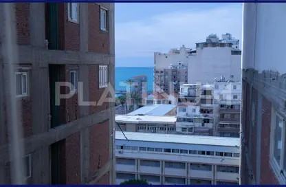 Apartment - 3 Bedrooms - 1 Bathroom for sale in Abdelhamid Al Abady St. - Roushdy - Hay Sharq - Alexandria