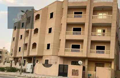 Apartment - 3 Bedrooms - 2 Bathrooms for sale in 1st Neighborhood - 3rd Area - Shorouk City - Cairo