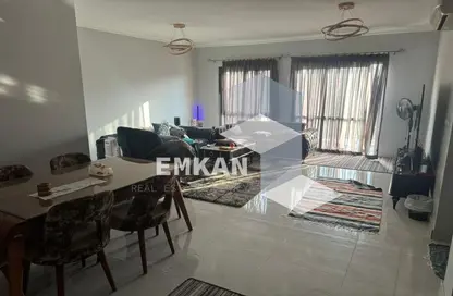 Penthouse - 3 Bedrooms - 3 Bathrooms for sale in Westown - Sheikh Zayed Compounds - Sheikh Zayed City - Giza