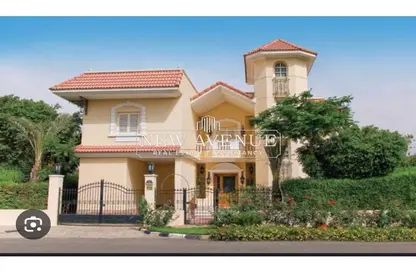 Villa - 5 Bedrooms - 5 Bathrooms for sale in Mayfair Residence - El Shorouk Compounds - Shorouk City - Cairo