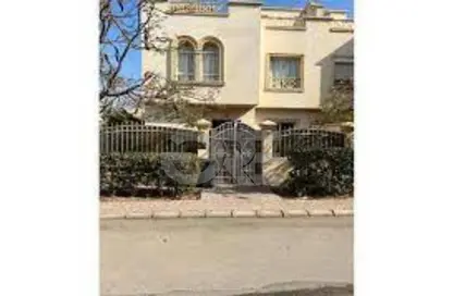 Twin House - 4 Bedrooms - 4 Bathrooms for sale in Greens - 6th District - Sheikh Zayed City - Giza