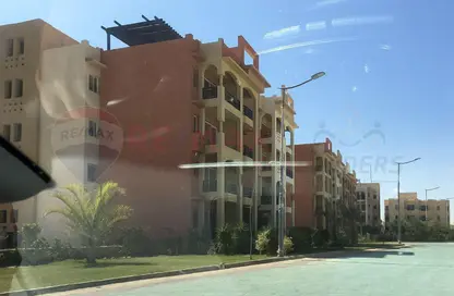 Chalet - 2 Bedrooms - 2 Bathrooms for sale in Emirates Heights - Qesm Ad Dabaah - North Coast