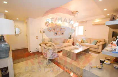 Apartment - 4 Bedrooms - 2 Bathrooms for sale in Laurent - Hay Sharq - Alexandria