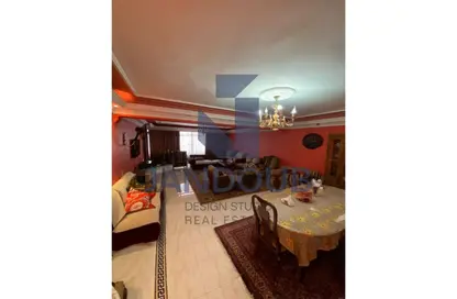 Apartment - 3 Bedrooms - 1 Bathroom for sale in Gesr Al Suez St. - El Nozha El Gadida - El Nozha - Cairo