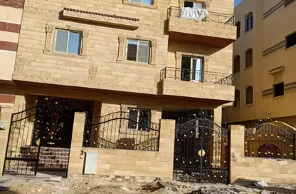 Villa - 7 Bathrooms for sale in El Motamayez District - Badr City - Cairo