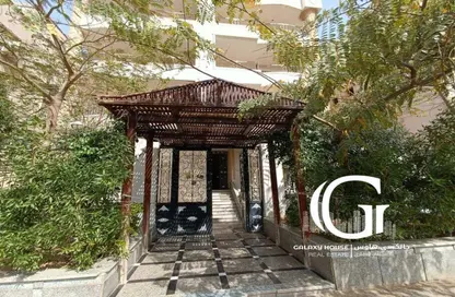 Apartment - 3 Bedrooms - 2 Bathrooms for sale in 6th Neighborhood - 9th Area - Shorouk City - Cairo