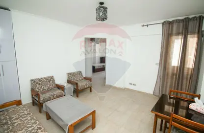 Apartment - 2 Bedrooms - 1 Bathroom for sale in Al Saaa Square - Victoria - Hay Awal El Montazah - Alexandria