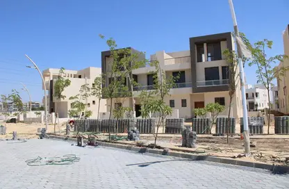 Twin House - 4 Bedrooms - 4 Bathrooms for sale in Lake West - Sheikh Zayed Compounds - Sheikh Zayed City - Giza