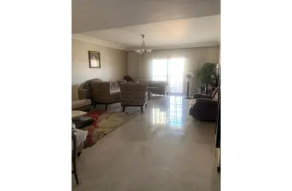 Apartment - 3 Bedrooms - 2 Bathrooms for sale in Beirut St. - Almazah - Heliopolis - Masr El Gedida - Cairo