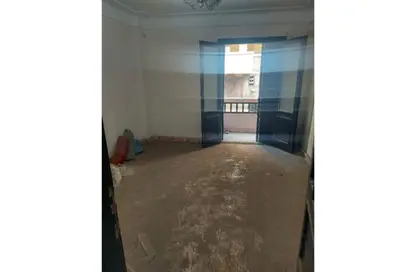 Apartment - 3 Bedrooms - 1 Bathroom for sale in Abo Qir St. - Cleopatra - Hay Sharq - Alexandria