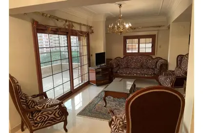 Apartment - 3 Bedrooms - 2 Bathrooms for rent in Nabil Al Wakkad St. - Ard El Golf - Heliopolis - Masr El Gedida - Cairo