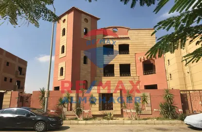 Villa - 7 Bedrooms for sale in Touristic Zone - Al Motamayez District - 6 October City - Giza