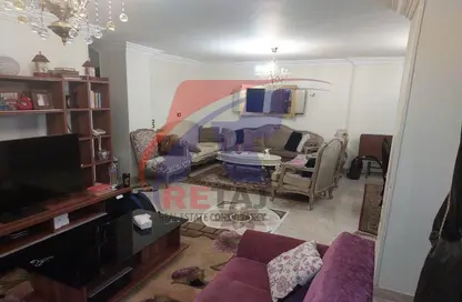 Apartment - 3 Bedrooms - 3 Bathrooms for sale in Mohyee Al Din Abd Al Al Hamid St. - 8th Zone - Nasr City - Cairo