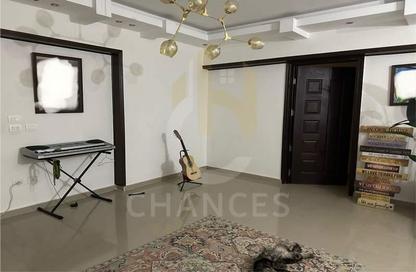 Apartment - 3 Bedrooms - 3 Bathrooms for sale in Grand City - Zahraa El Maadi - Hay El Maadi - Cairo