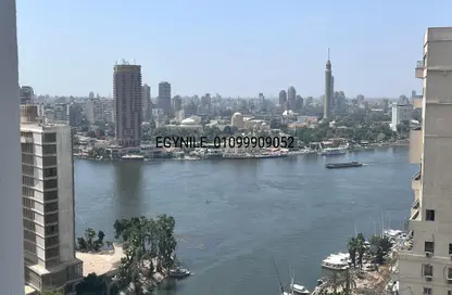 Apartment - 4 Bedrooms - 4 Bathrooms for sale in Garden City - Cairo