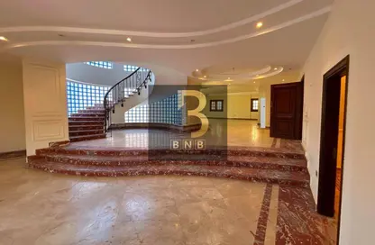 Duplex - 6 Bedrooms - 5 Bathrooms for rent in Ganoob El Acadimia - New Cairo City - Cairo