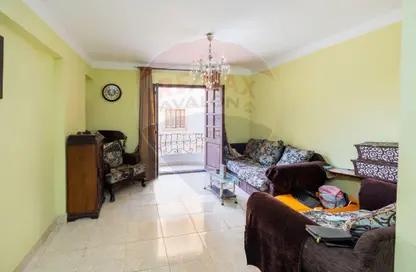 Apartment - 2 Bedrooms - 1 Bathroom for sale in Zou Al Fekar St. - Janaklees - Hay Sharq - Alexandria