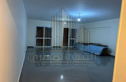 Apartment - 3 Bedrooms - 2 Bathrooms for sale in Talaat Mostafa St. - Rehab City Fifth Phase - Al Rehab - New Cairo City - Cairo