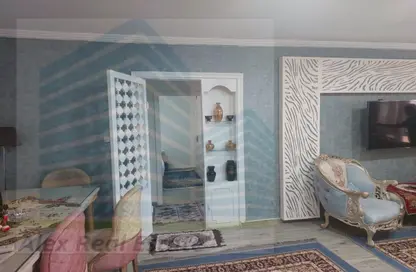 Apartment - 2 Bedrooms - 1 Bathroom for rent in Al Geish Road - Glim - Hay Sharq - Alexandria