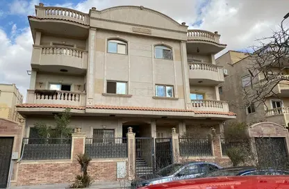 Apartment - 3 Bedrooms - 2 Bathrooms for sale in District 3 - The 5th Settlement - New Cairo City - Cairo