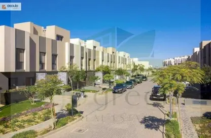 Townhouse - 3 Bedrooms - 2 Bathrooms for sale in Al Burouj Compound - El Shorouk Compounds - Shorouk City - Cairo