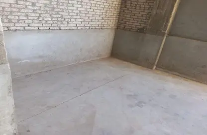 Warehouse - Studio - 1 Bathroom for rent in New Obour City - Qalyubia