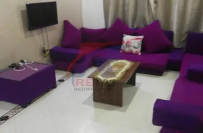 Apartment - 3 Bedrooms - 2 Bathrooms for rent in Moez Al Dawla St. - 6th Zone - Nasr City - Cairo