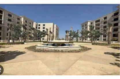 Townhouse - 3 Bedrooms - 3 Bathrooms for sale in Village West - Sheikh Zayed Compounds - Sheikh Zayed City - Giza